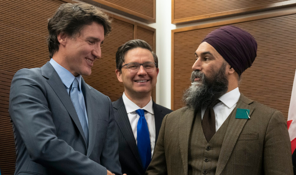 Justin Trudeau and Jagmeet Singh shaking hands